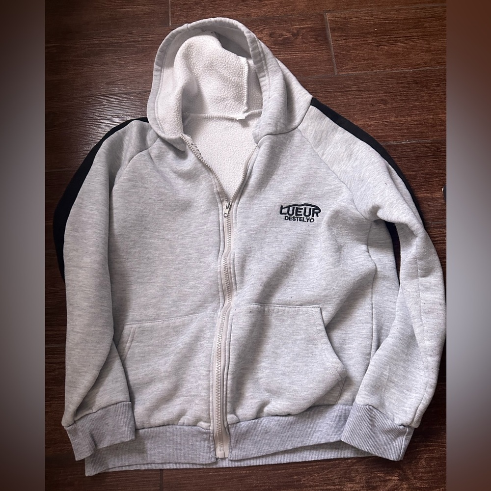 Thin material jacket.